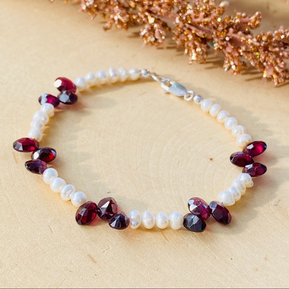 Mozambique Garnet Natural Pearl Sterling Bracelet - Picture 3 of 13